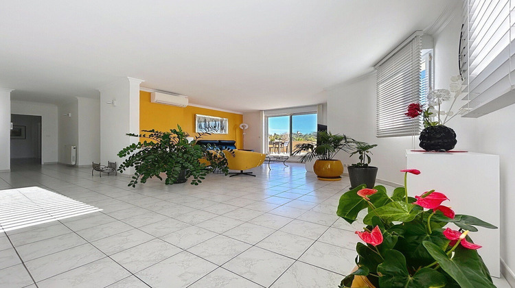 Ma-Cabane - Vente Appartement NIMES, 213 m²