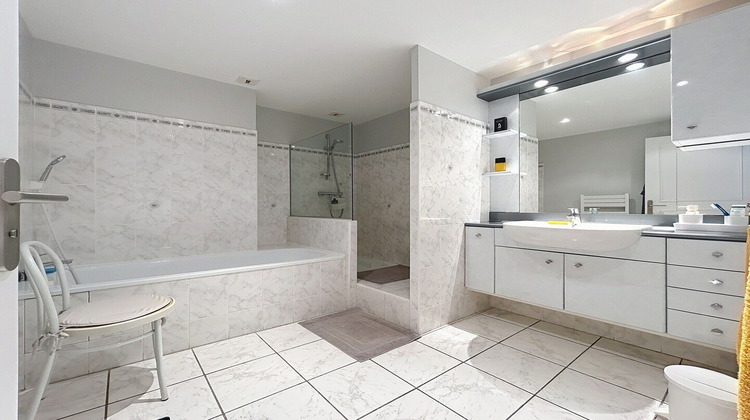 Ma-Cabane - Vente Appartement NIMES, 213 m²