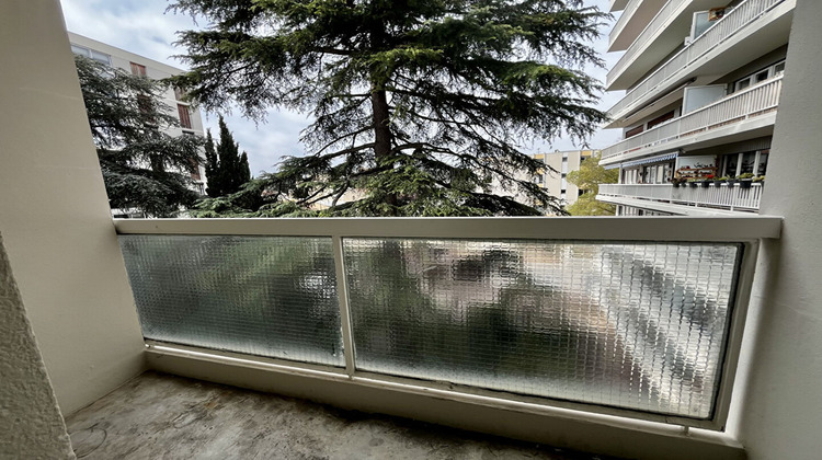 Ma-Cabane - Vente Appartement NIMES, 67 m²