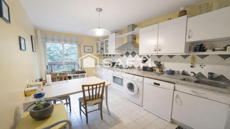 Ma-Cabane - Vente Appartement Nimes, 69 m²