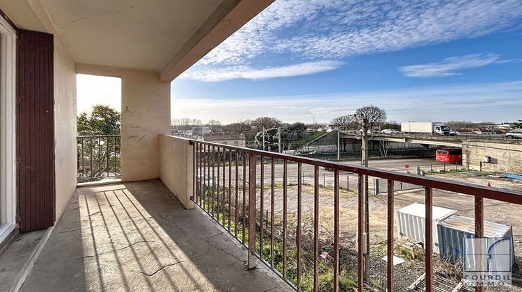 Ma-Cabane - Vente Appartement NIMES, 63 m²