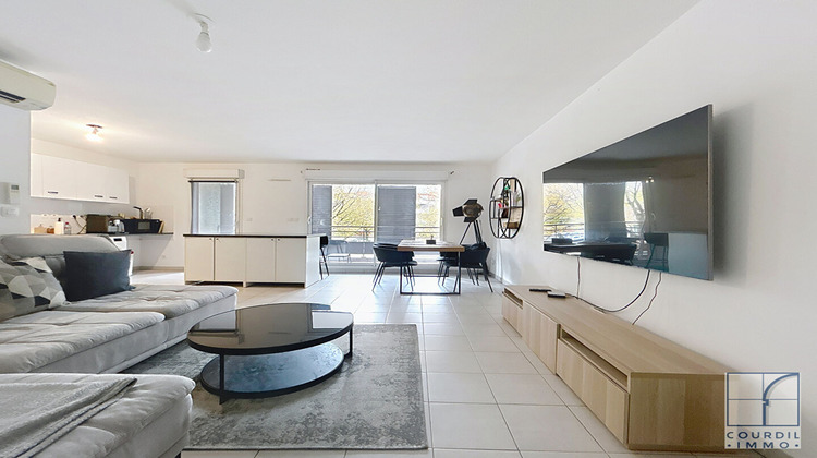 Ma-Cabane - Vente Appartement NIMES, 66 m²