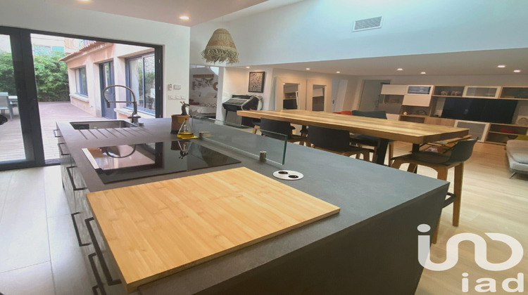 Ma-Cabane - Vente Appartement Nîmes, 174 m²