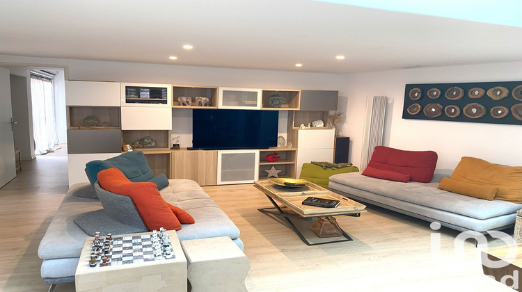 Ma-Cabane - Vente Appartement Nîmes, 174 m²