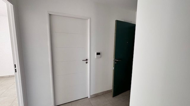 Ma-Cabane - Vente Appartement NIMES, 57 m²