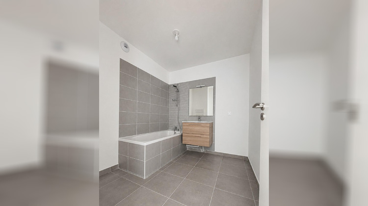Ma-Cabane - Vente Appartement Nimes, 83 m²