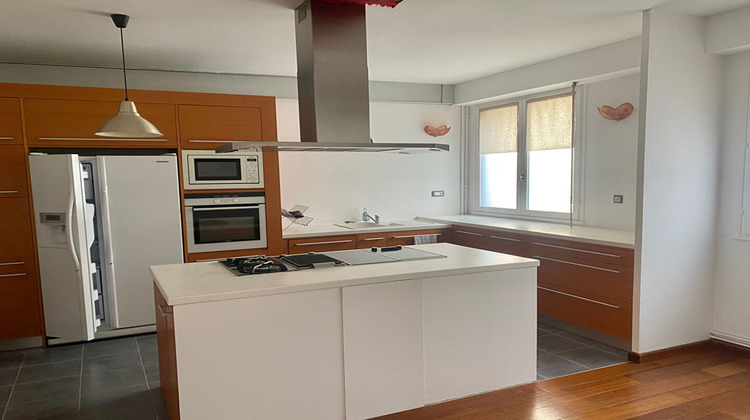 Ma-Cabane - Vente Appartement NIORT, 175 m²