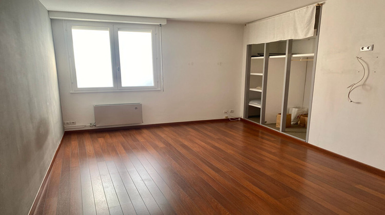 Ma-Cabane - Vente Appartement NIORT, 175 m²