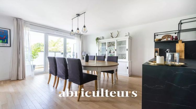 Ma-Cabane - Vente Appartement Noisy-le-Roi, 75 m²