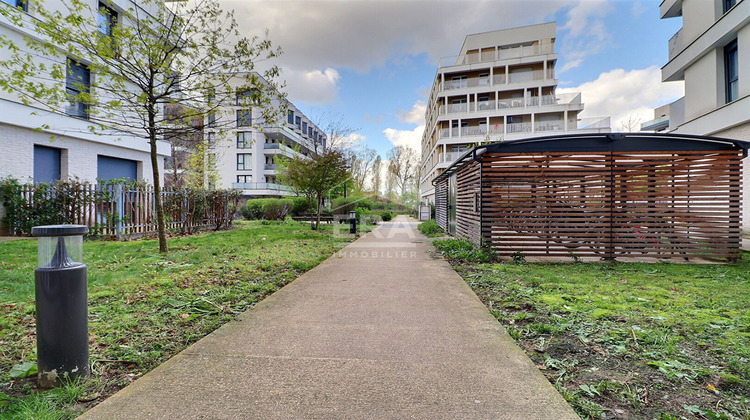 Ma-Cabane - Vente Appartement NOISY-LE-SEC, 80 m²