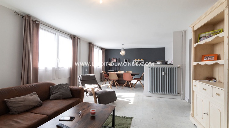 Ma-Cabane - Vente Appartement NOTRE-DAME-DE-SANILHAC, 71 m²