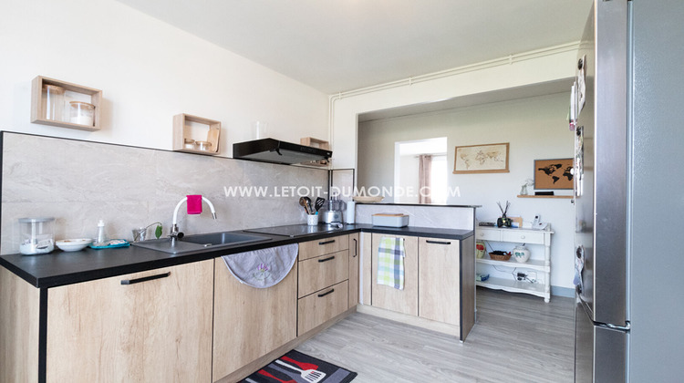 Ma-Cabane - Vente Appartement NOTRE-DAME-DE-SANILHAC, 71 m²