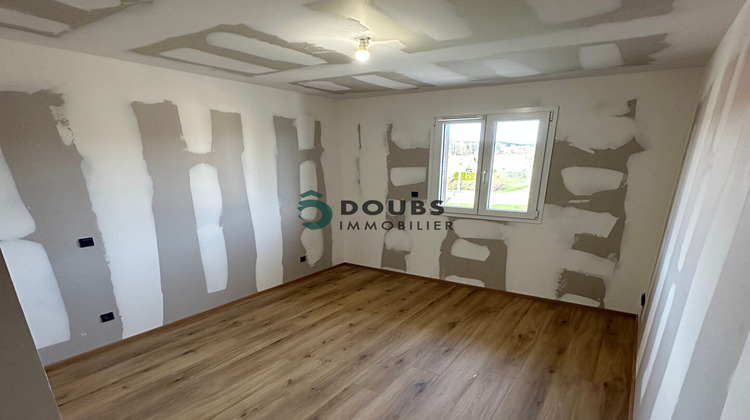 Ma-Cabane - Vente Appartement ORCHAMPS-VENNES, 64 m²