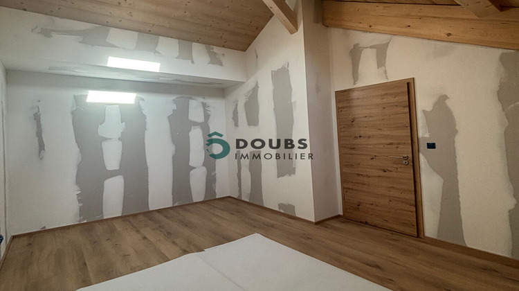 Ma-Cabane - Vente Appartement ORCHAMPS-VENNES, 72 m²