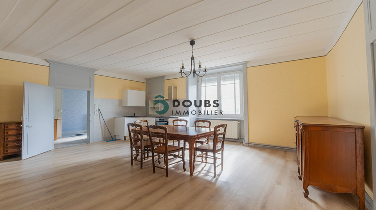 Ma-Cabane - Vente Appartement ORCHAMPS-VENNES, 150 m²