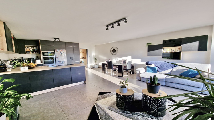 Ma-Cabane - Vente Appartement Ornex, 84 m²