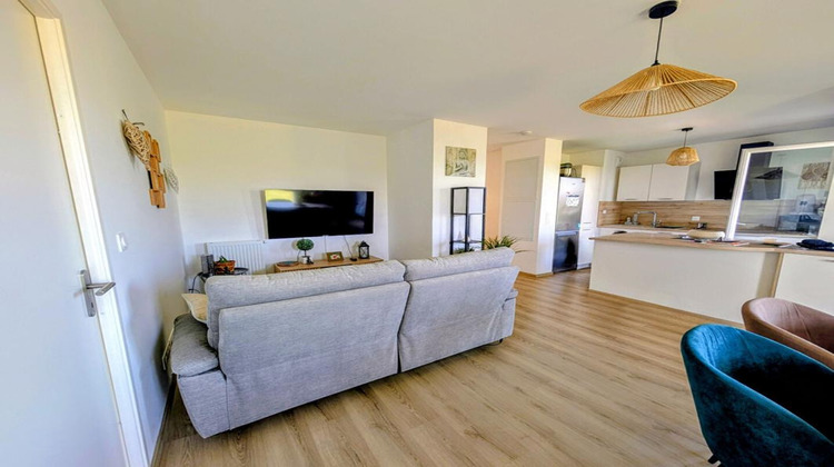 Ma-Cabane - Vente Appartement OUISTREHAM, 61 m²