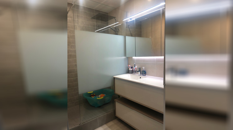 Ma-Cabane - Vente Appartement OULLINS, 84 m²