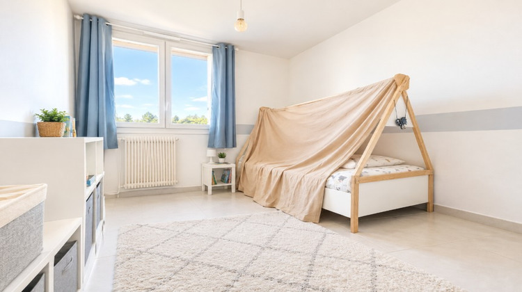 Ma-Cabane - Vente Appartement OULLINS, 74 m²