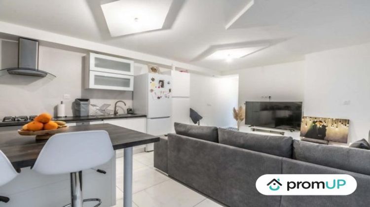 Ma-Cabane - Vente Appartement Oyonnax, 50 m²