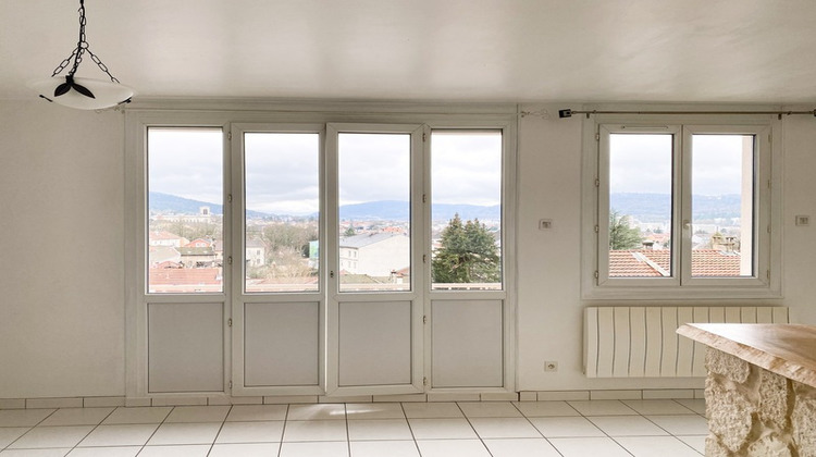 Ma-Cabane - Vente Appartement OYONNAX, 69 m²