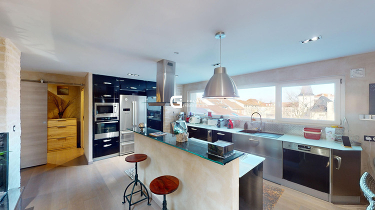 Ma-Cabane - Vente Appartement OYONNAX, 143 m²