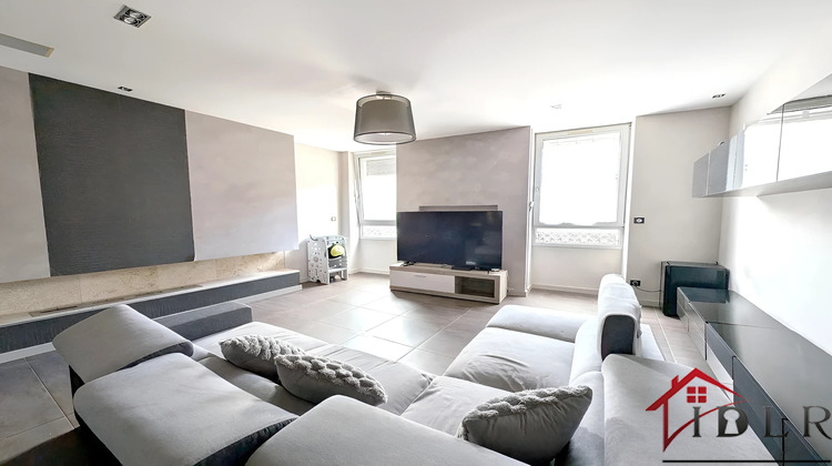 Ma-Cabane - Vente Appartement Oyonnax, 146 m²