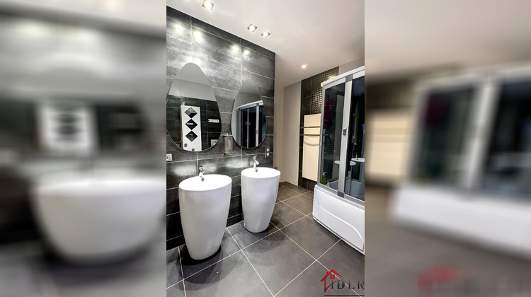 Ma-Cabane - Vente Appartement Oyonnax, 146 m²