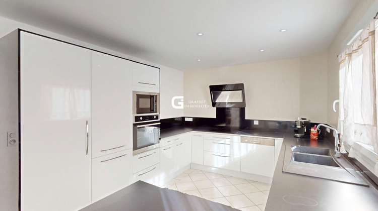 Ma-Cabane - Vente Appartement OYONNAX, 94 m²