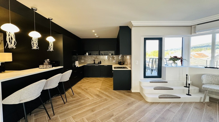 Ma-Cabane - Vente Appartement OYONNAX, 153 m²
