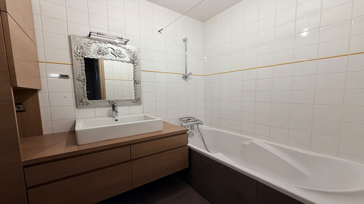 Ma-Cabane - Vente Appartement OYONNAX, 70 m²