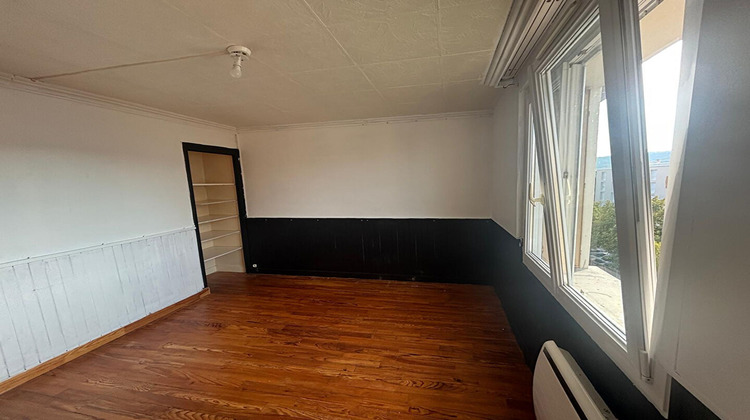 Ma-Cabane - Vente Appartement OYONNAX, 67 m²