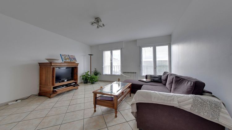 Ma-Cabane - Vente Appartement OZOIR-LA-FERRIERE, 52 m²