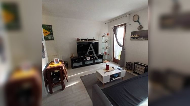 Ma-Cabane - Vente Appartement OZOIR-LA-FERRIERE, 30 m²