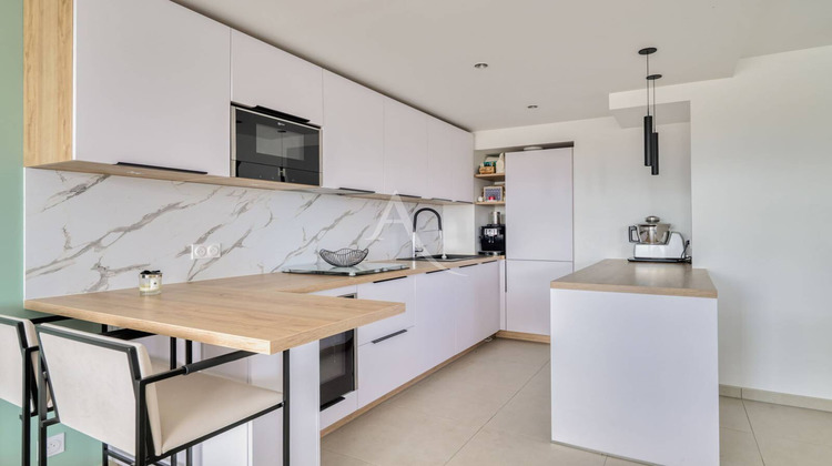 Ma-Cabane - Vente Appartement OZOIR-LA-FERRIERE, 87 m²