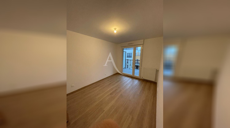 Ma-Cabane - Vente Appartement OZOIR-LA-FERRIERE, 43 m²