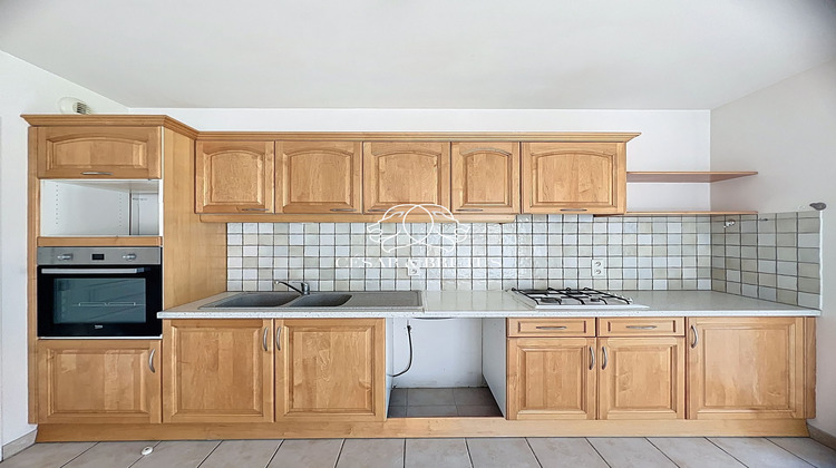 Ma-Cabane - Vente Appartement Panissières, 66 m²