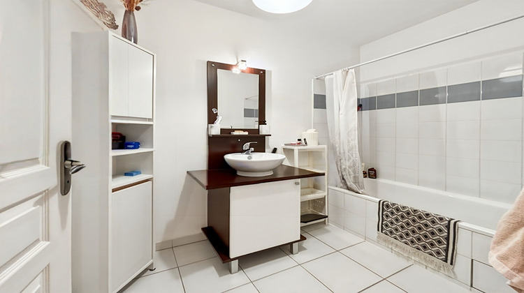 Ma-Cabane - Vente Appartement PAREMPUYRE, 59 m²