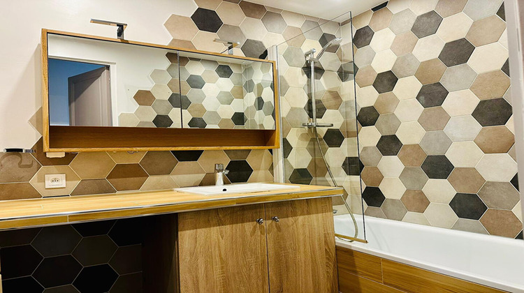 Ma-Cabane - Vente Appartement PARIS 10, 67 m²