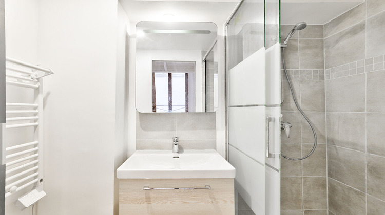 Ma-Cabane - Vente Appartement PARIS 10, 48 m²