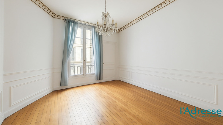 Ma-Cabane - Vente Appartement PARIS 11, 182 m²