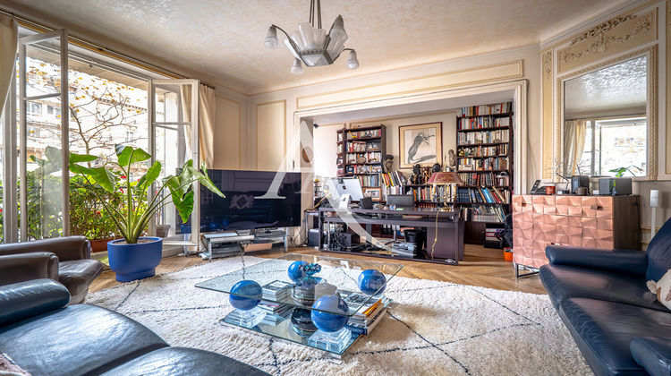 Ma-Cabane - Vente Appartement PARIS 11, 147 m²