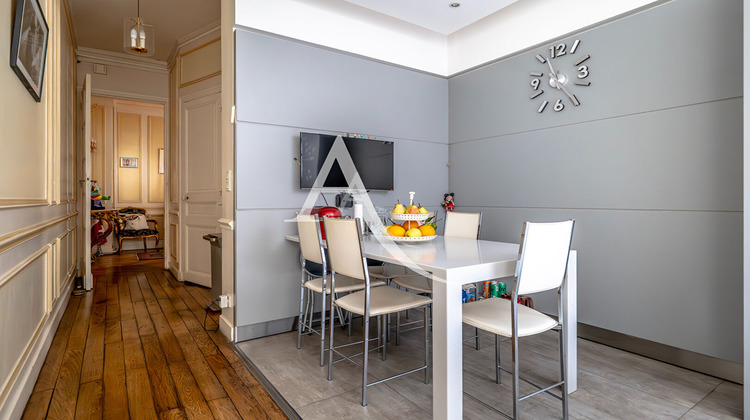 Ma-Cabane - Vente Appartement PARIS 11, 147 m²