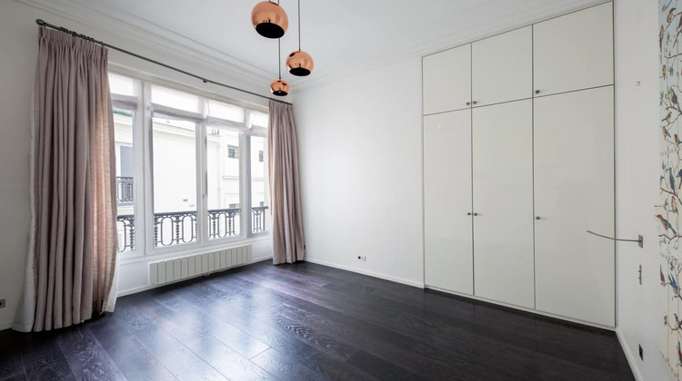 Ma-Cabane - Vente Appartement PARIS 17, 198 m²