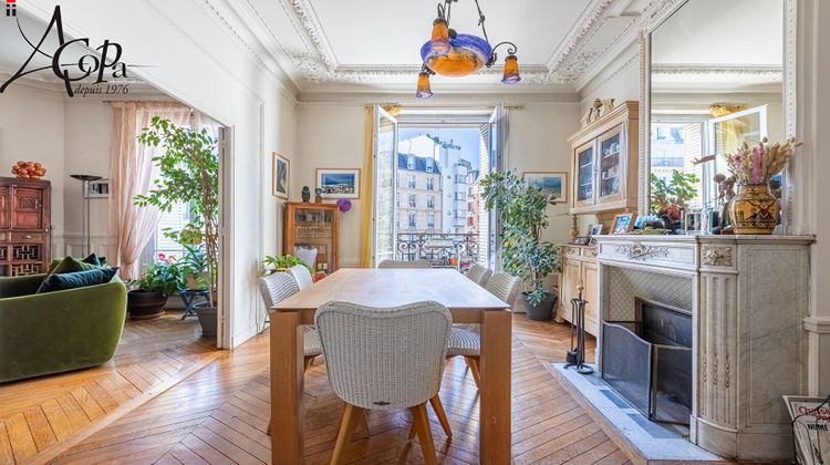 Ma-Cabane - Vente Appartement PARIS 18, 103 m²