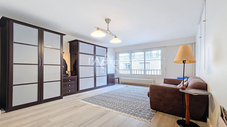 Ma-Cabane - Vente Appartement PARIS 18, 55 m²