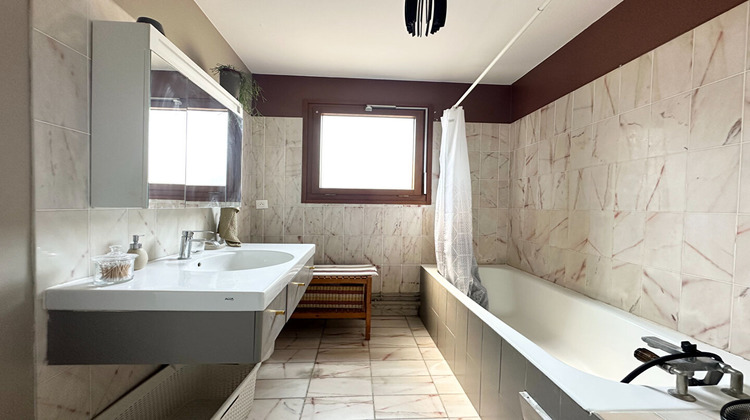 Ma-Cabane - Vente Appartement PARIS 18, 65 m²