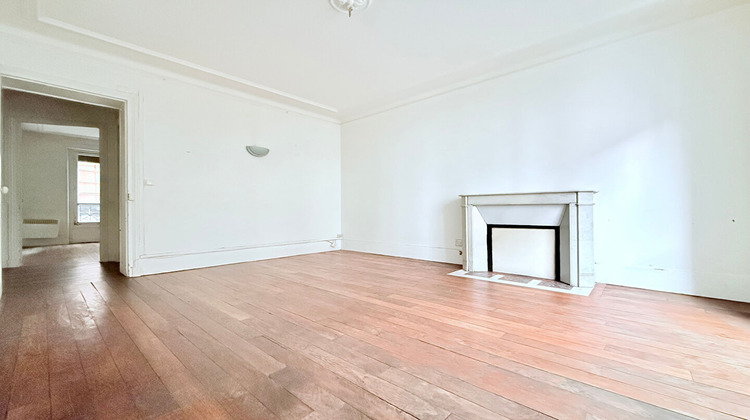 Ma-Cabane - Vente Appartement PARIS 18, 53 m²