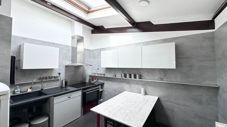 Ma-Cabane - Vente Appartement PARIS 18, 70 m²