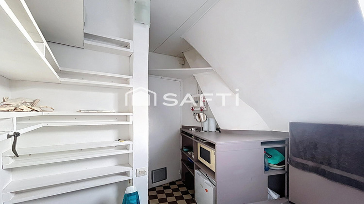 Ma-Cabane - Vente Appartement Paris 18e Arrondissement, 5 m²